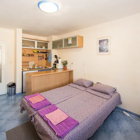 Lazur - Sunny Flat شقة *
